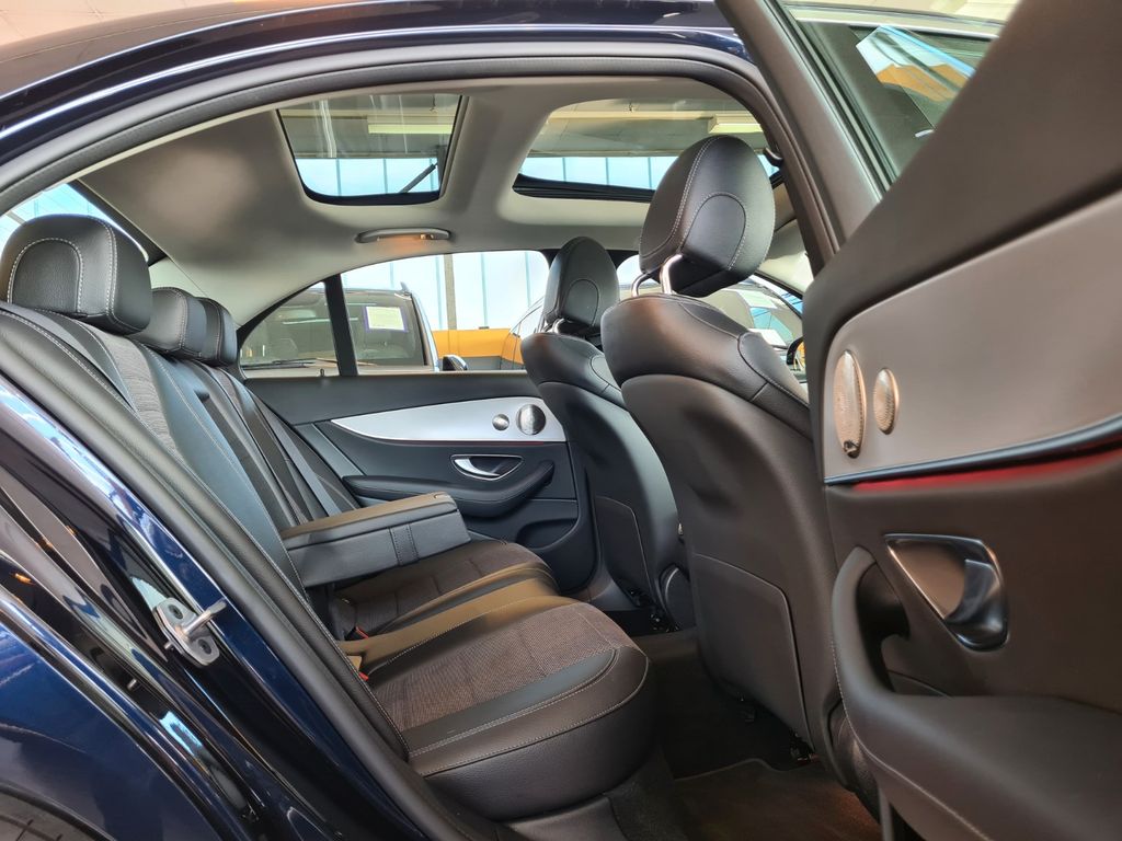 Mercedes-Benz E 300 2023