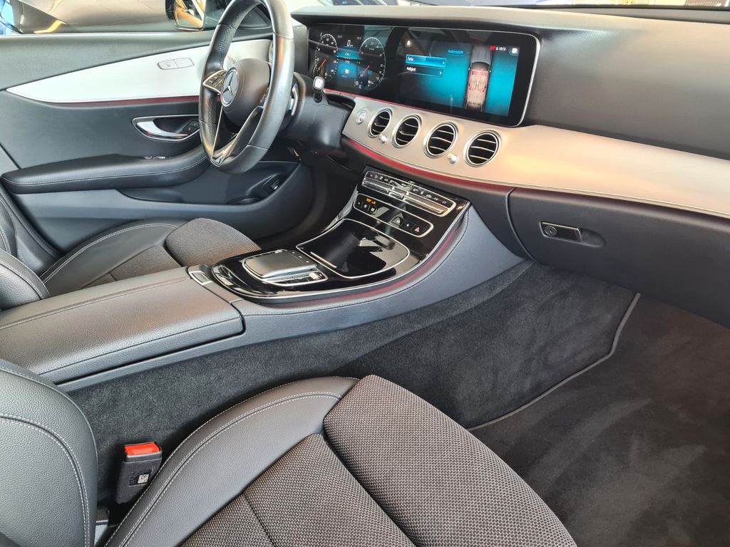 Mercedes-Benz E 300 2023