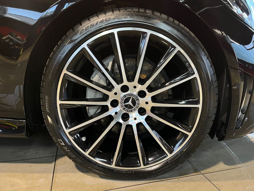Mercedes-Benz C 200 2024
