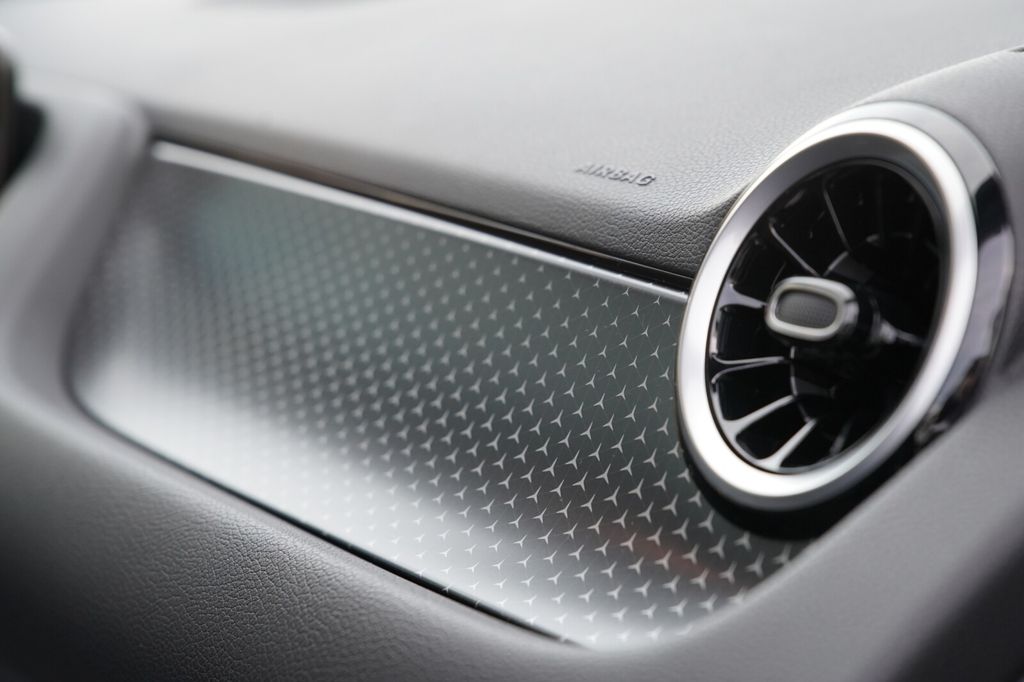 Mercedes-Benz B 200 2024