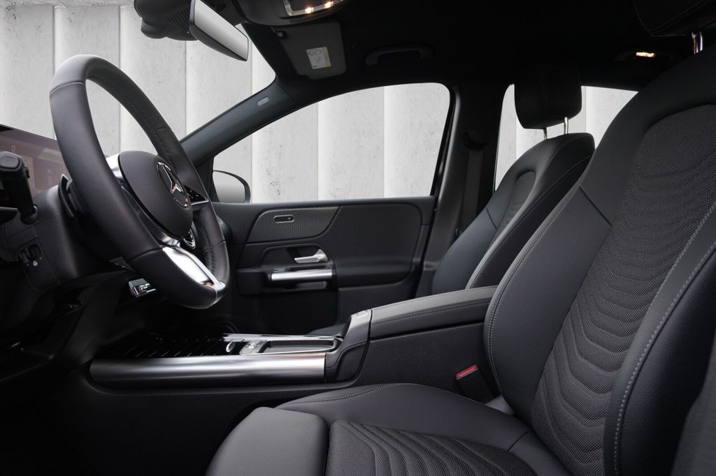 Mercedes-Benz B 200 2024