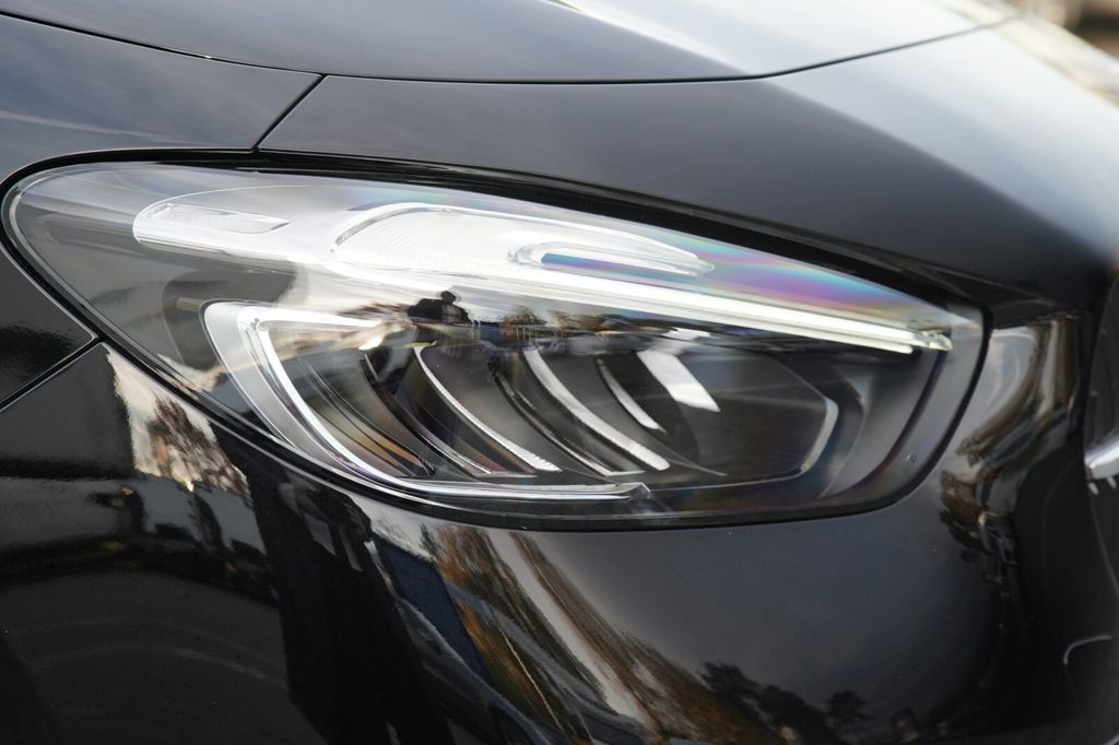 Mercedes-Benz B 200 2024