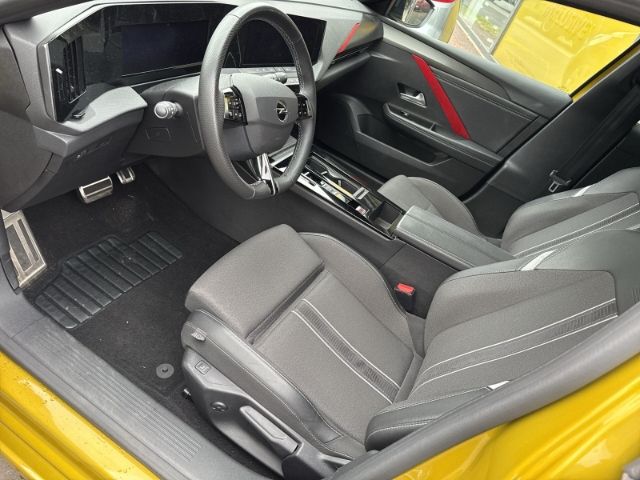 Opel Astra 2022