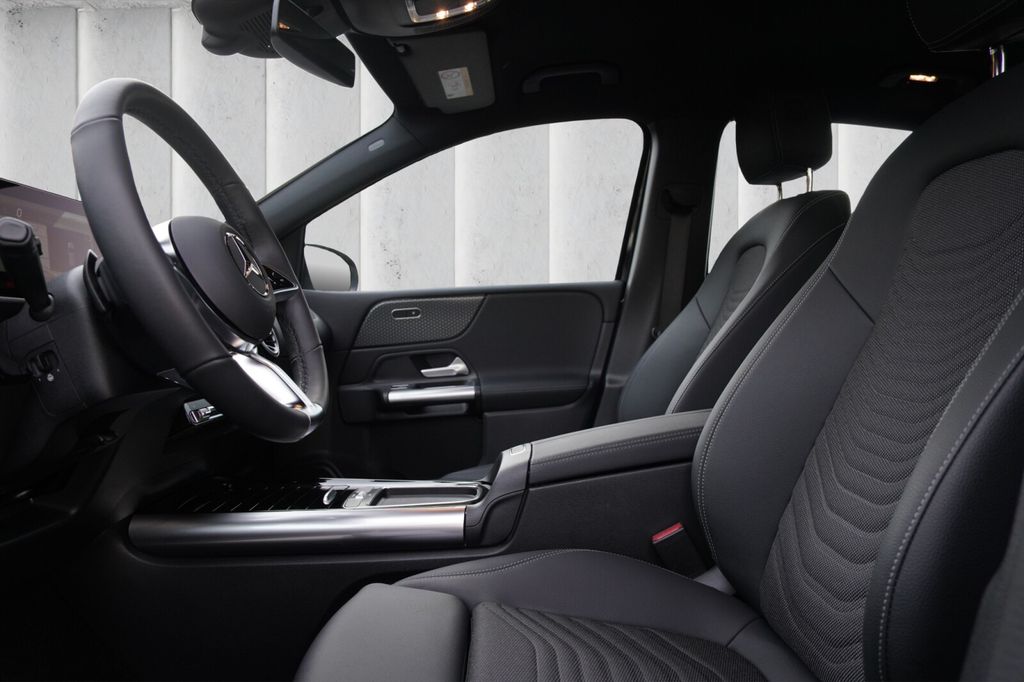 Mercedes-Benz B 200 2024