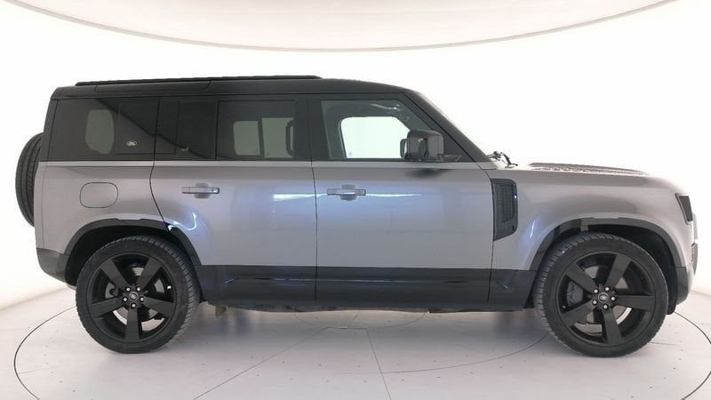 Land Rover Defender 2021