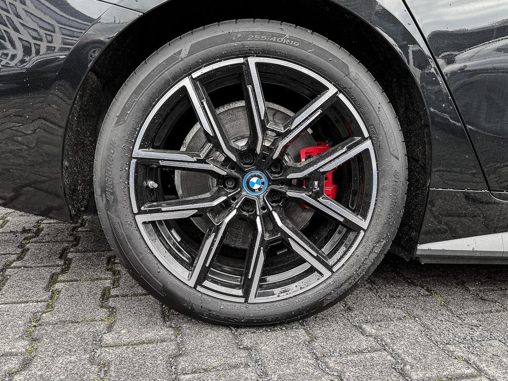 BMW i4 2023