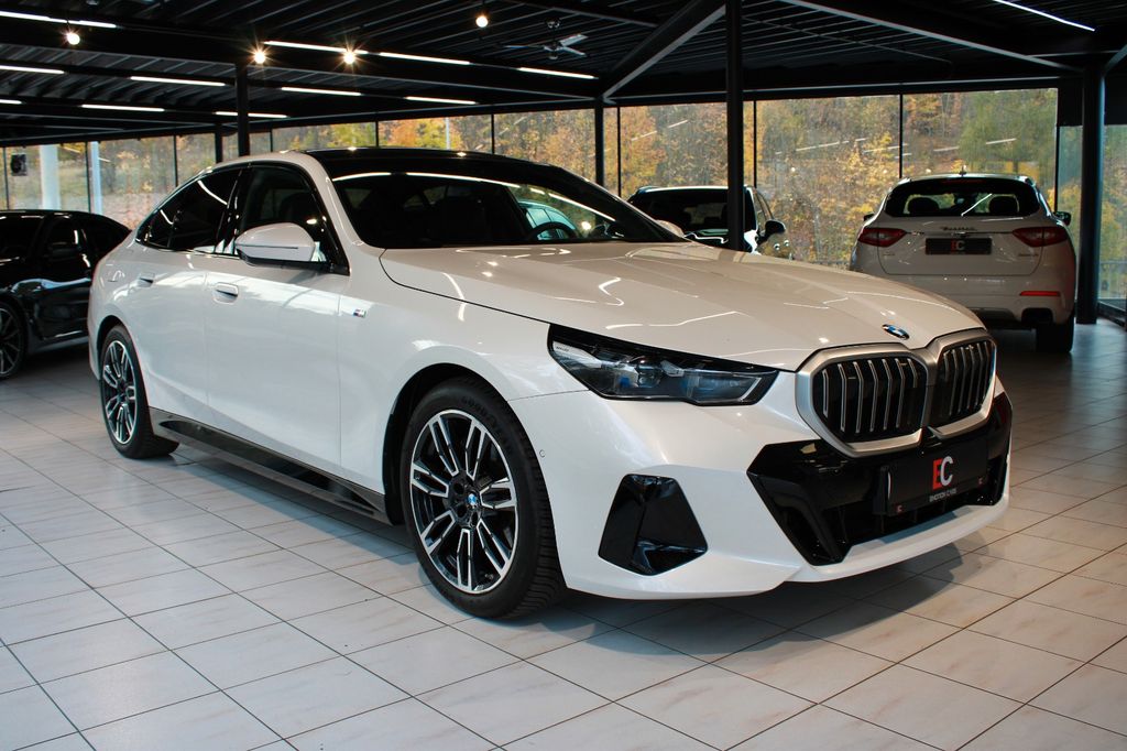 BMW 540 2025