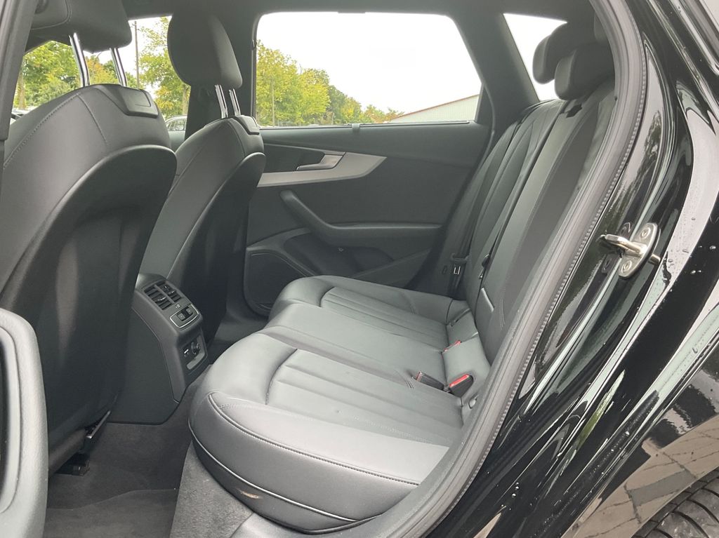 Audi A4 2021