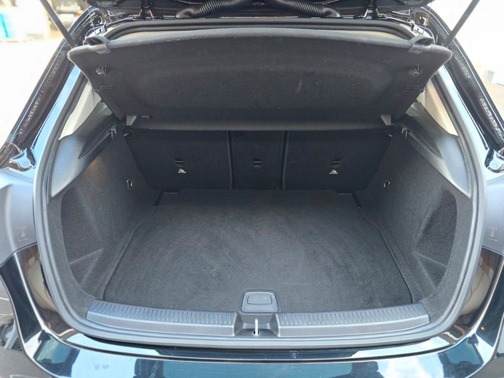 Mercedes-Benz A 200 2021