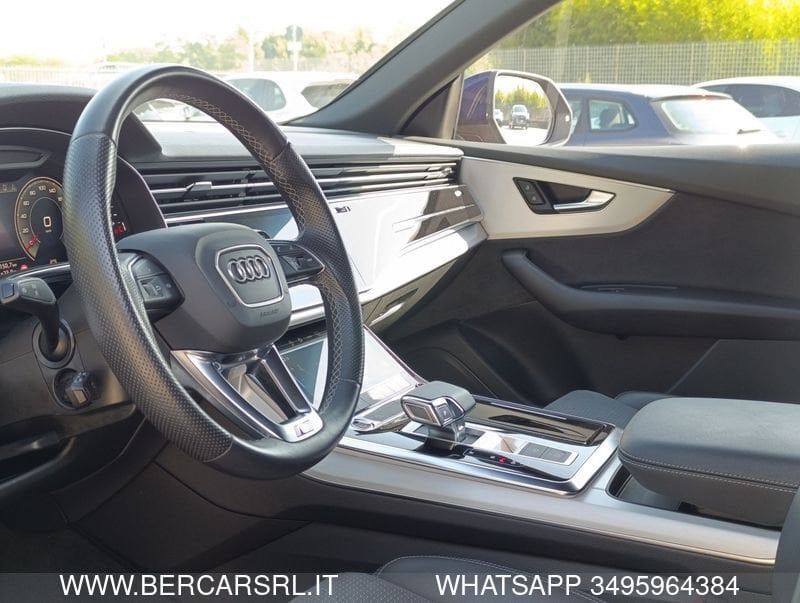 Audi Q8 2023