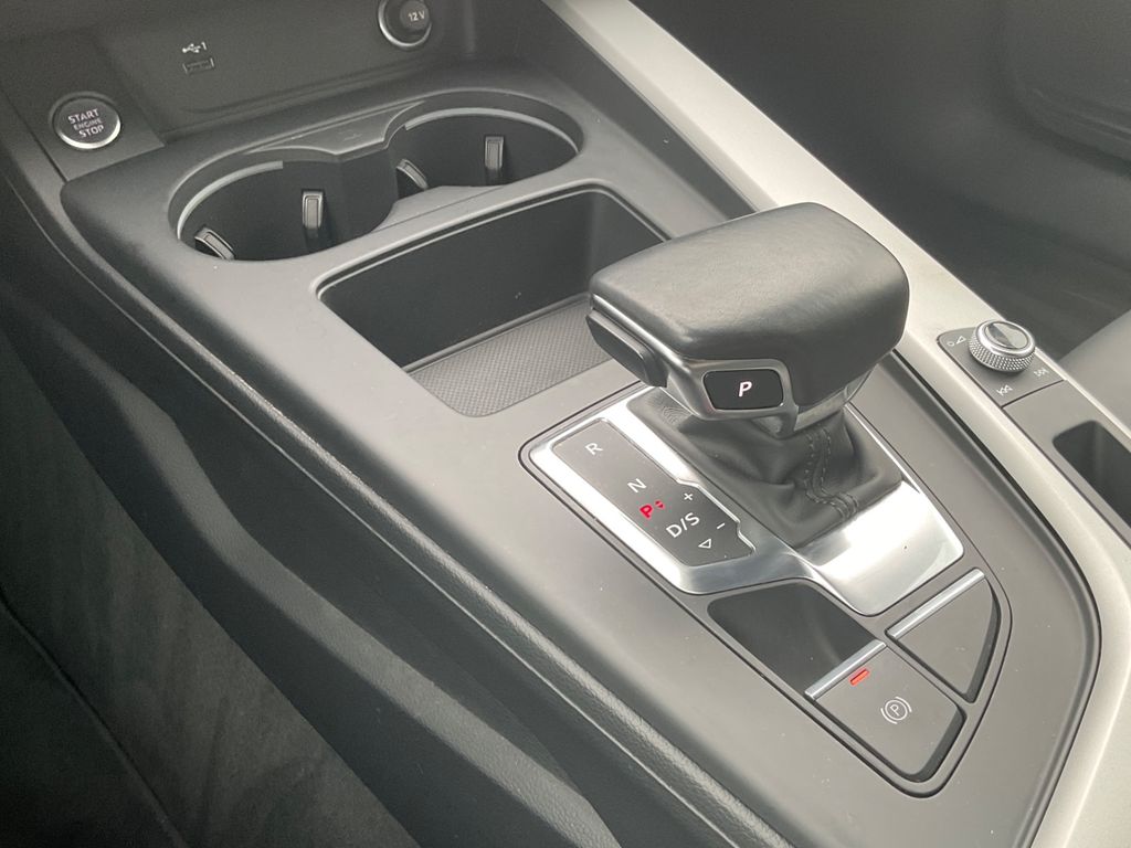 Audi A4 2021