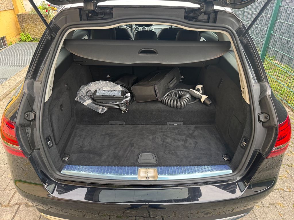 Mercedes-Benz C 300 2020