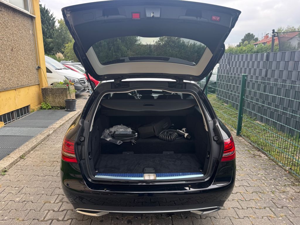 Mercedes-Benz C 300 2020