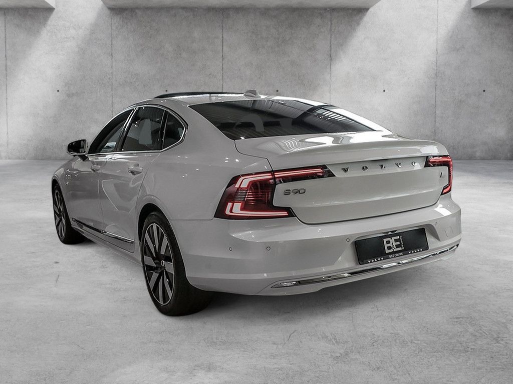 Volvo S90 2025