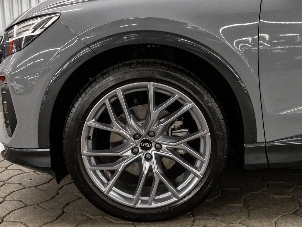 Audi Q4 e-tron 2025