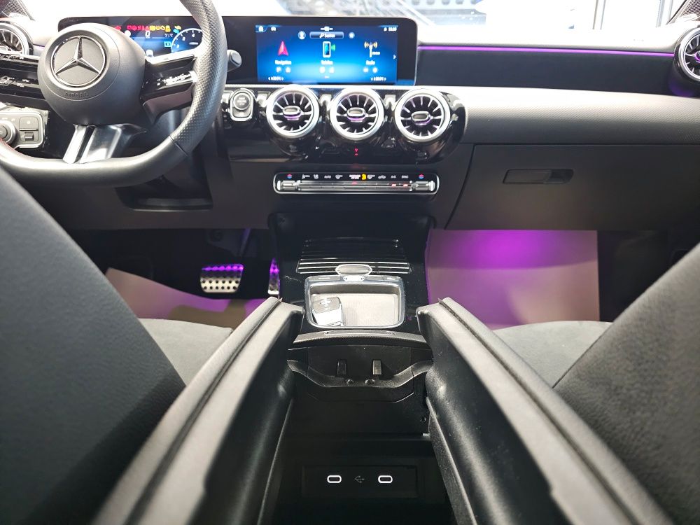 Mercedes-Benz CLA 180 2024