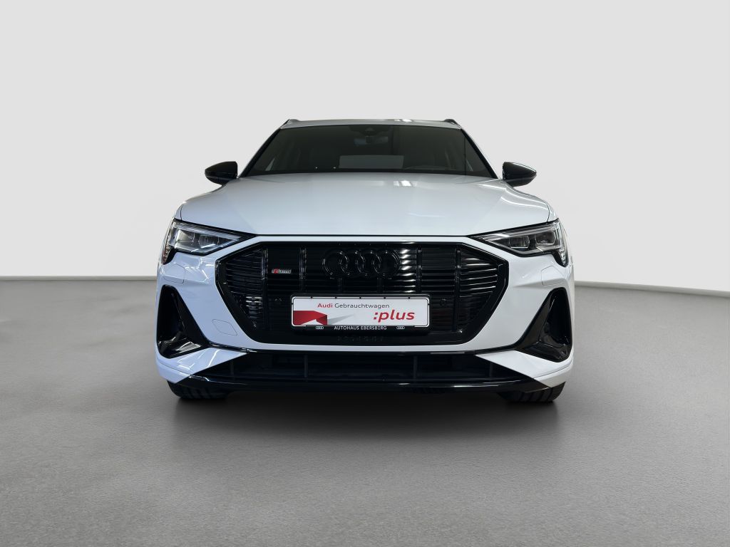 Audi e-tron 2022