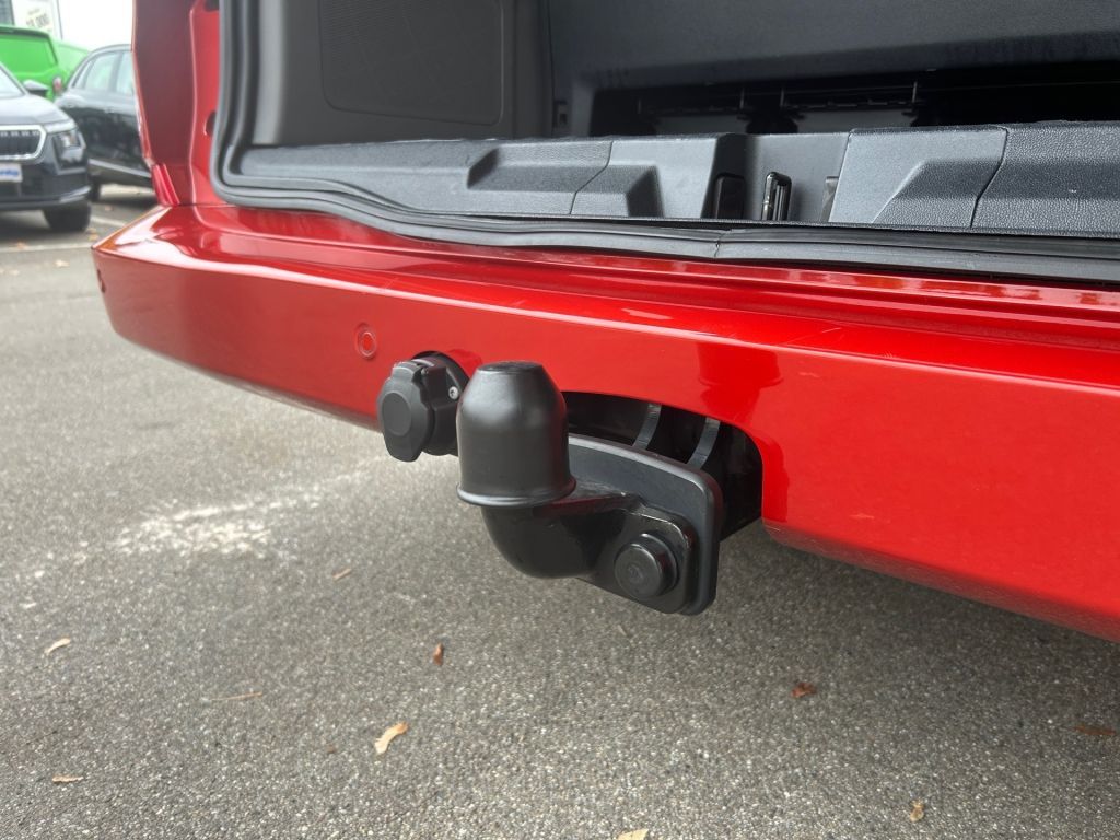 Ford Tourneo Custom 2025