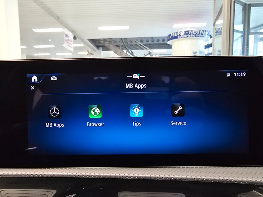 Mercedes-Benz CLA 180 2024