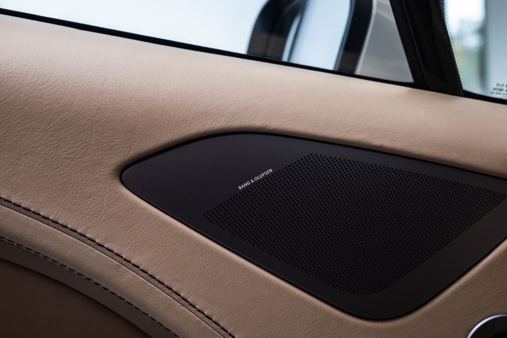 Aston Martin Rapide 2010