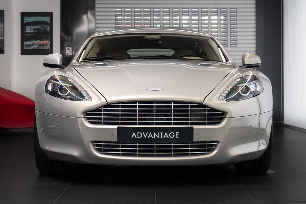 Aston Martin Rapide 2010