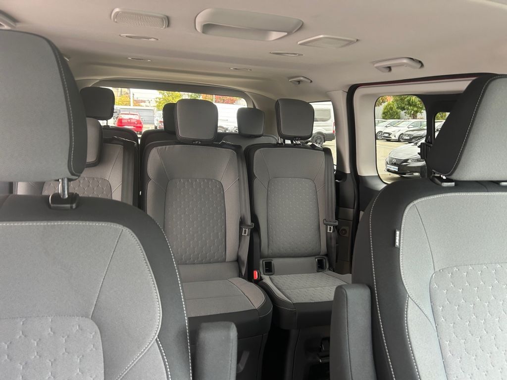 Ford Tourneo Custom 2025