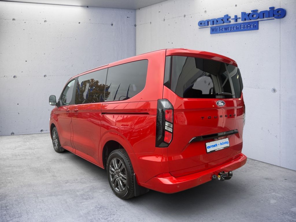 Ford Tourneo Custom 2025