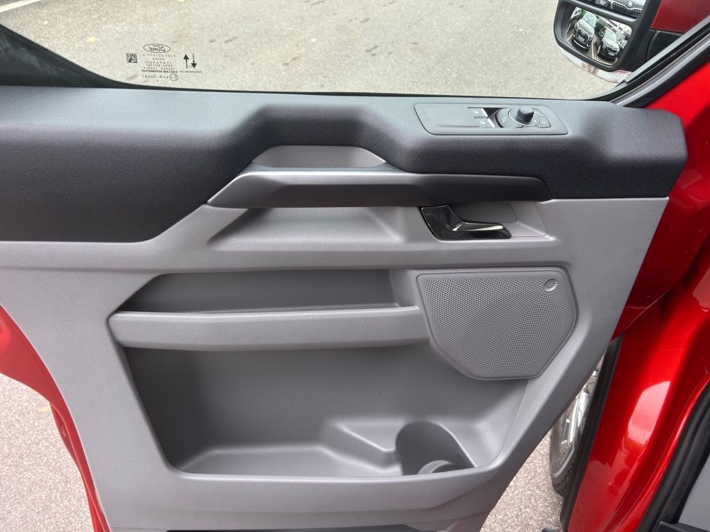 Ford Tourneo Custom 2025
