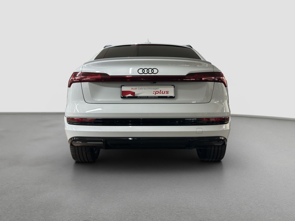 Audi e-tron 2022
