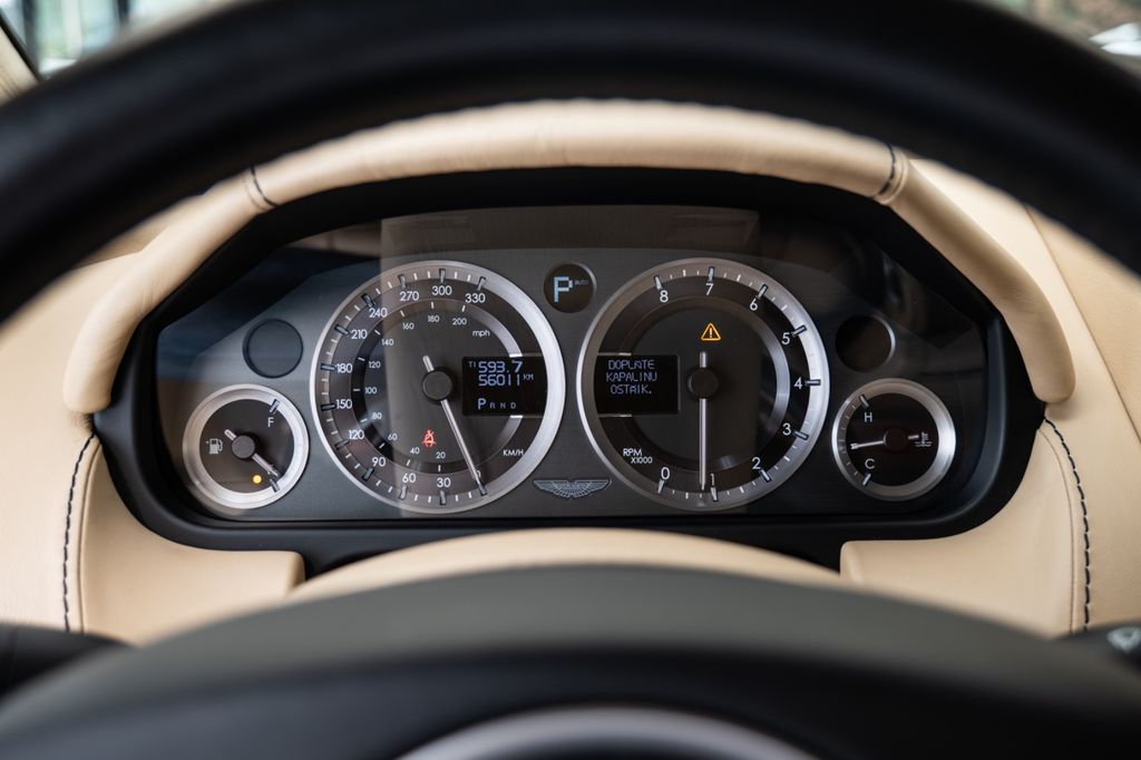 Aston Martin Rapide 2010