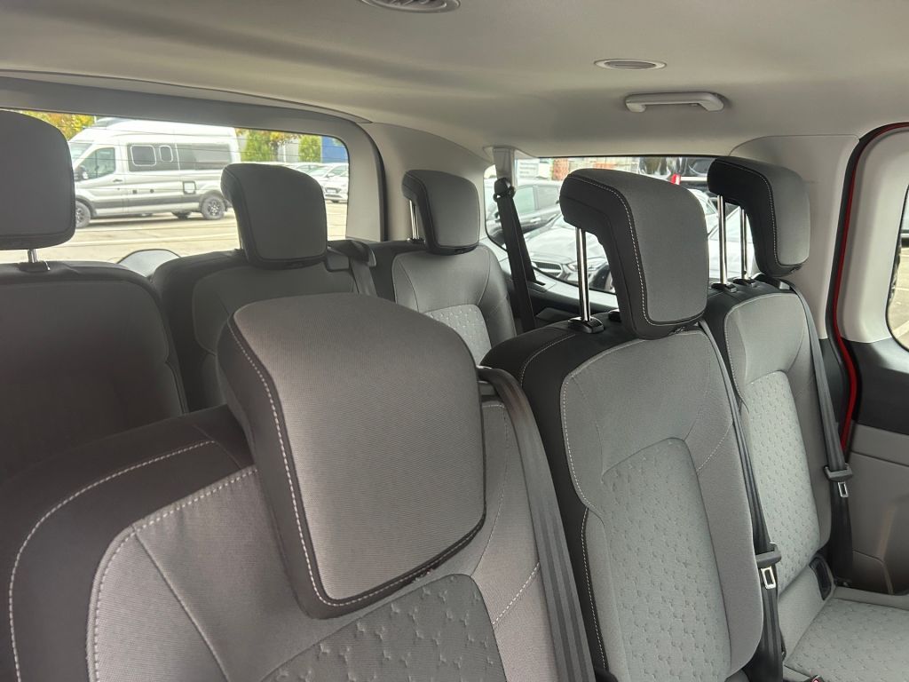 Ford Tourneo Custom 2025