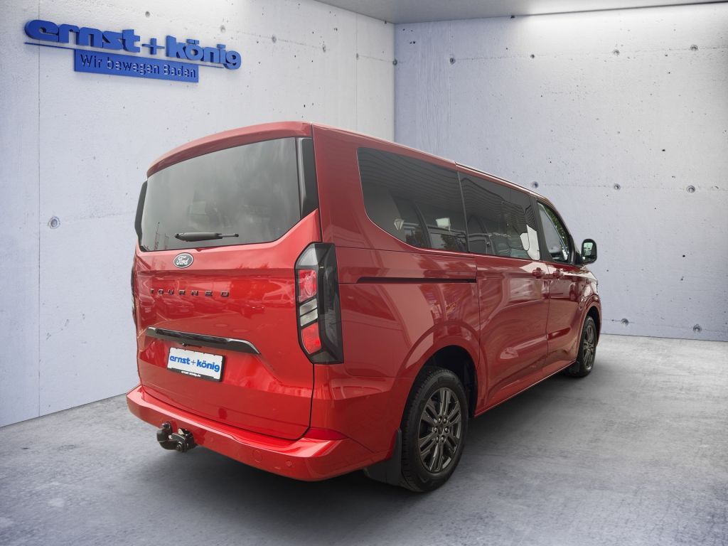 Ford Tourneo Custom 2025