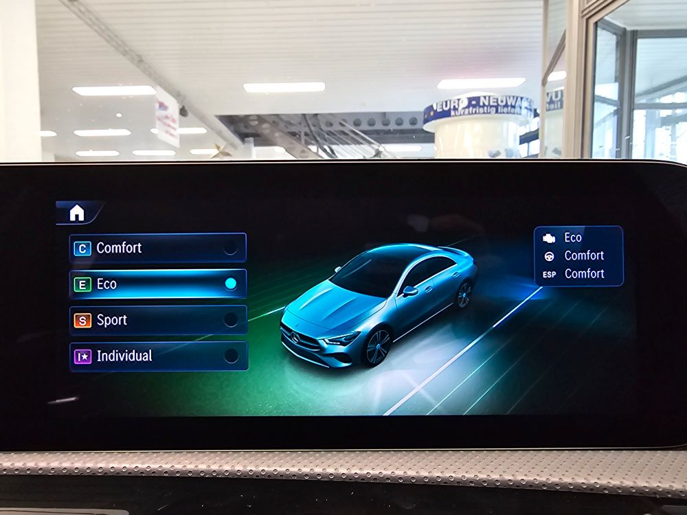 Mercedes-Benz CLA 180 2024