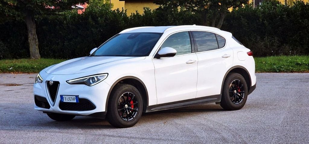 Alfa Romeo Stelvio 2019
