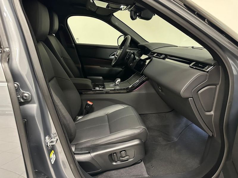 Land Rover Range Rover Velar 2025