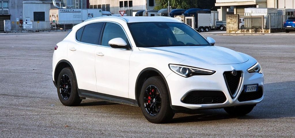 Alfa Romeo Stelvio 2019