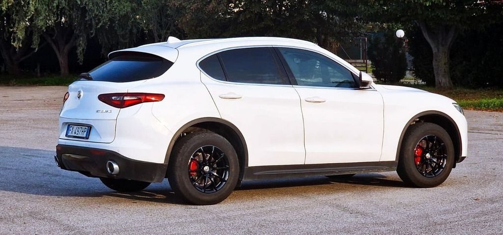 Alfa Romeo Stelvio 2019