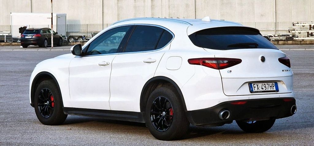 Alfa Romeo Stelvio 2019