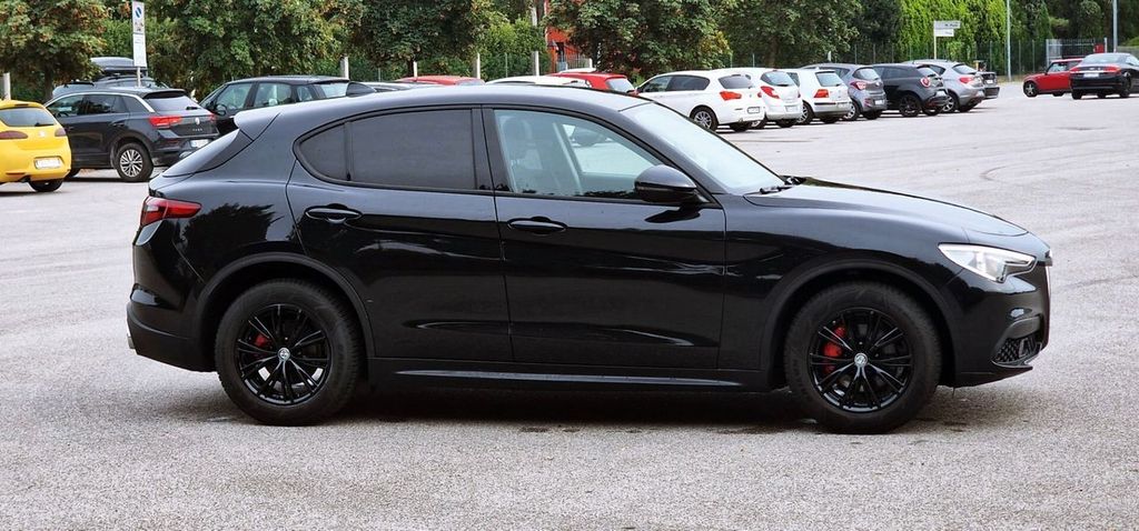 Alfa Romeo Stelvio 2020