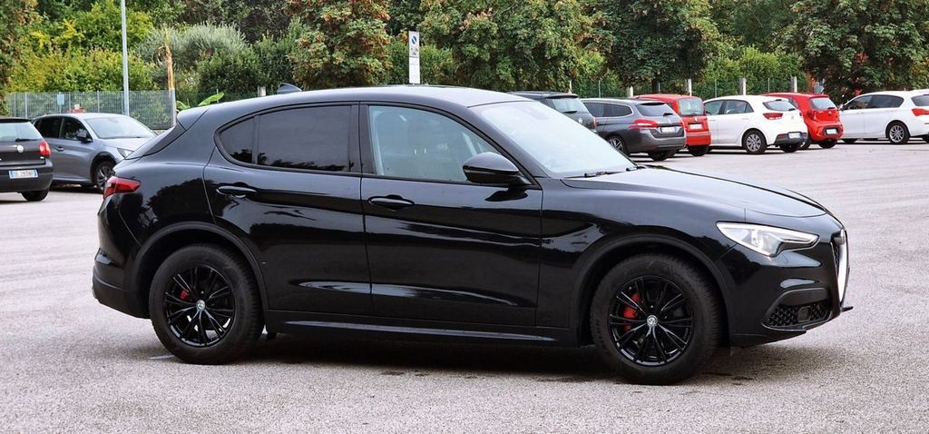 Alfa Romeo Stelvio 2020