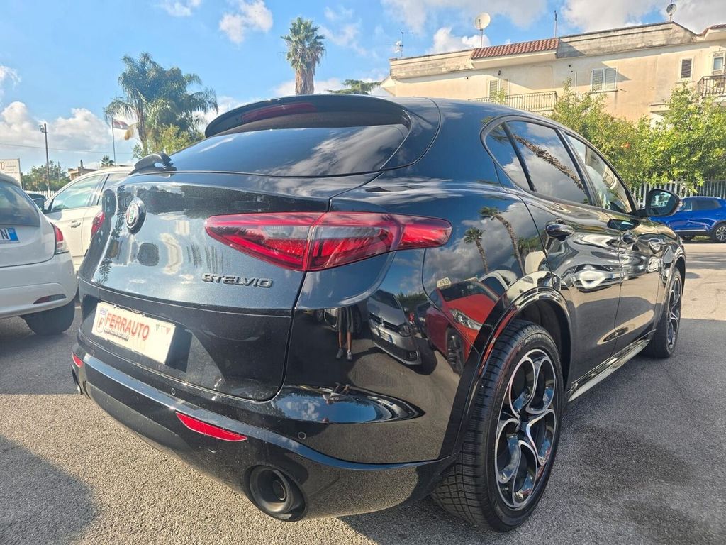 Alfa Romeo Stelvio 2021
