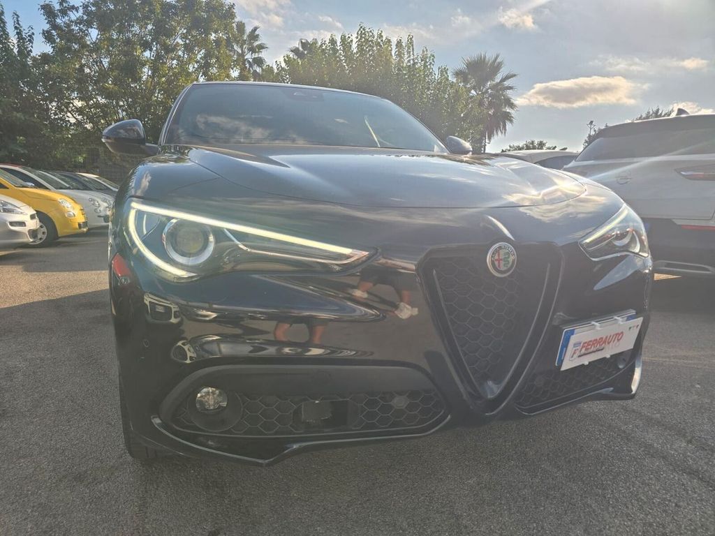 Alfa Romeo Stelvio 2021