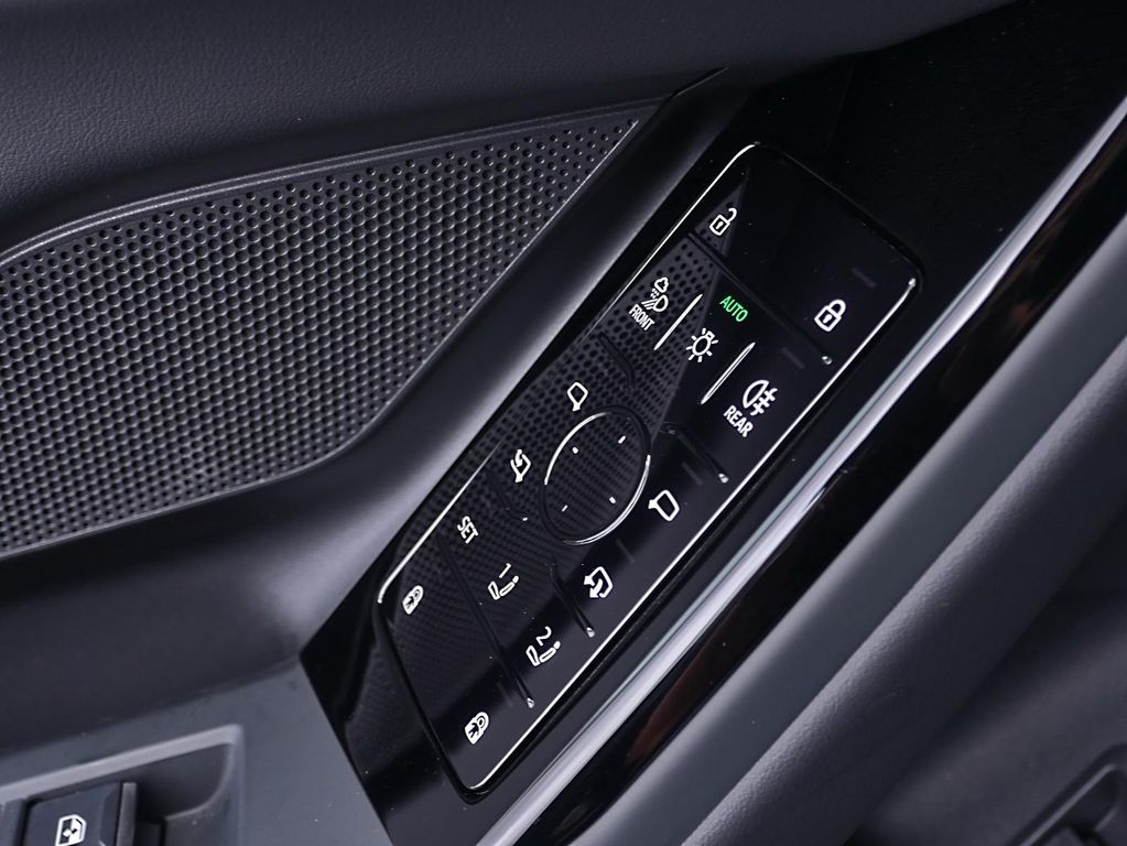 Audi A6 e-tron 2025