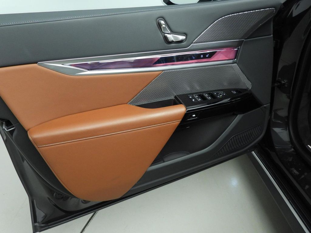 BMW i7 2023