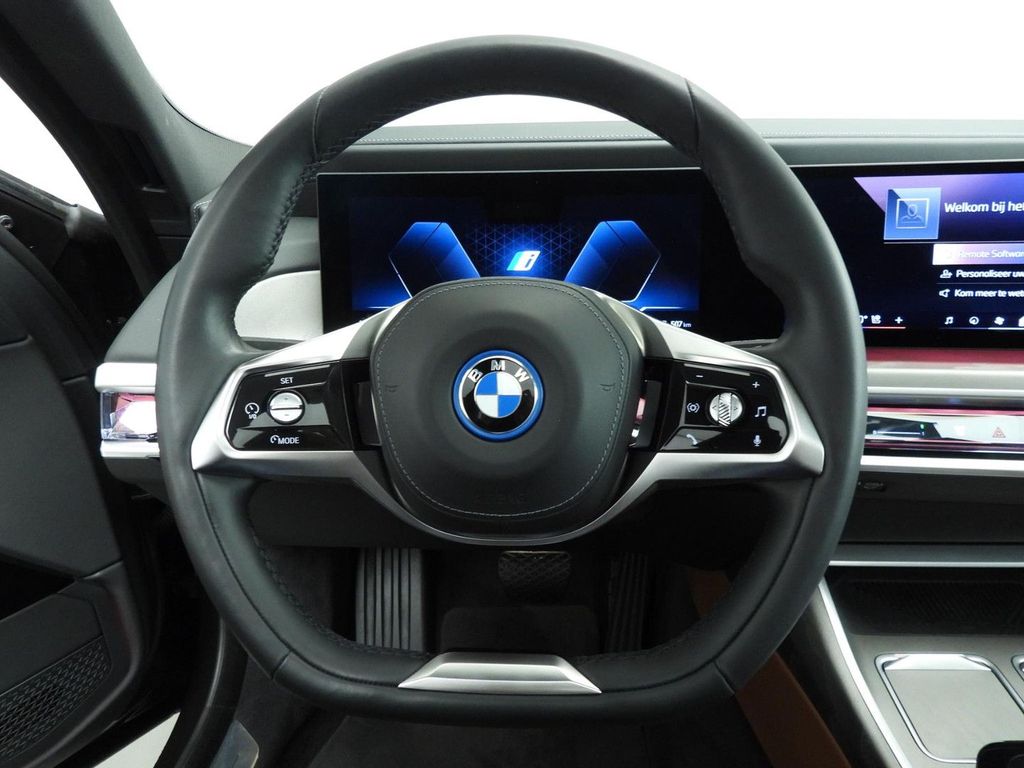 BMW i7 2023