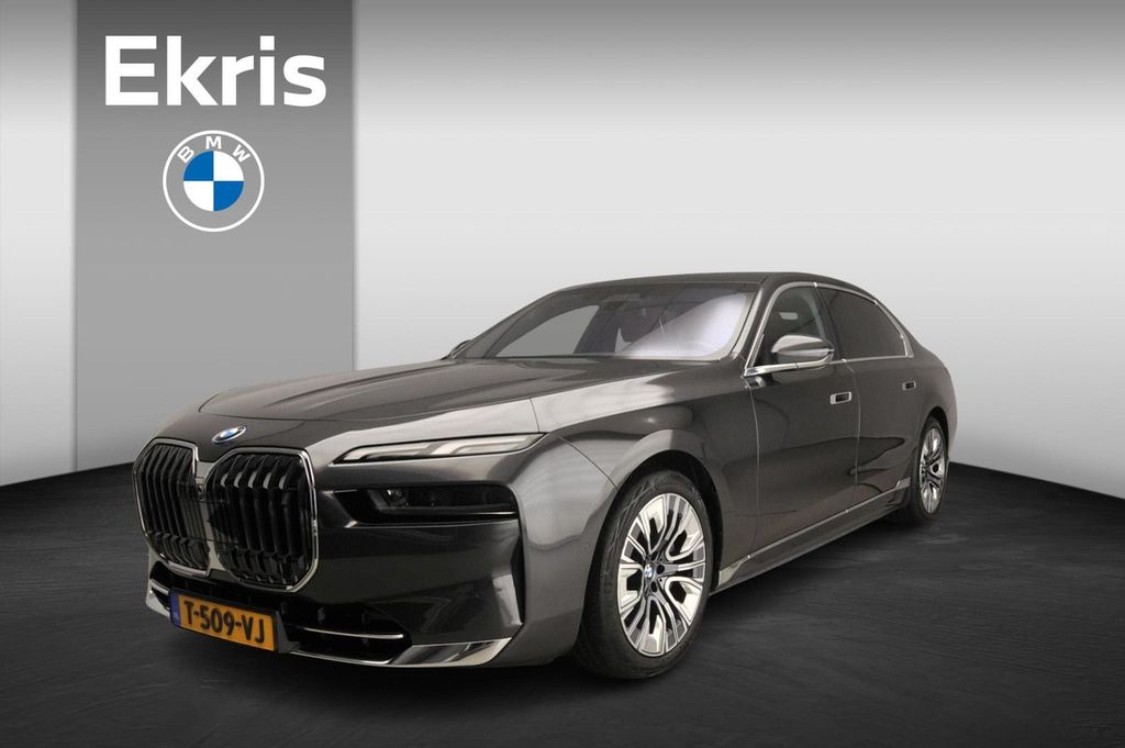 BMW i7 2023