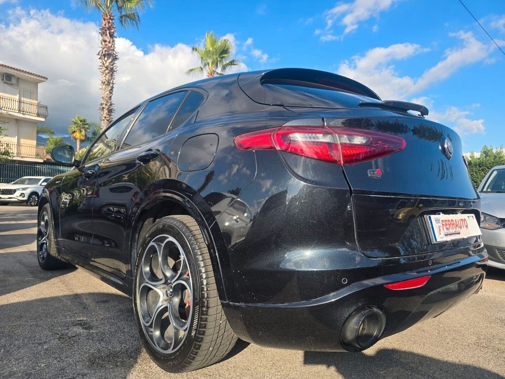 Alfa Romeo Stelvio 2021