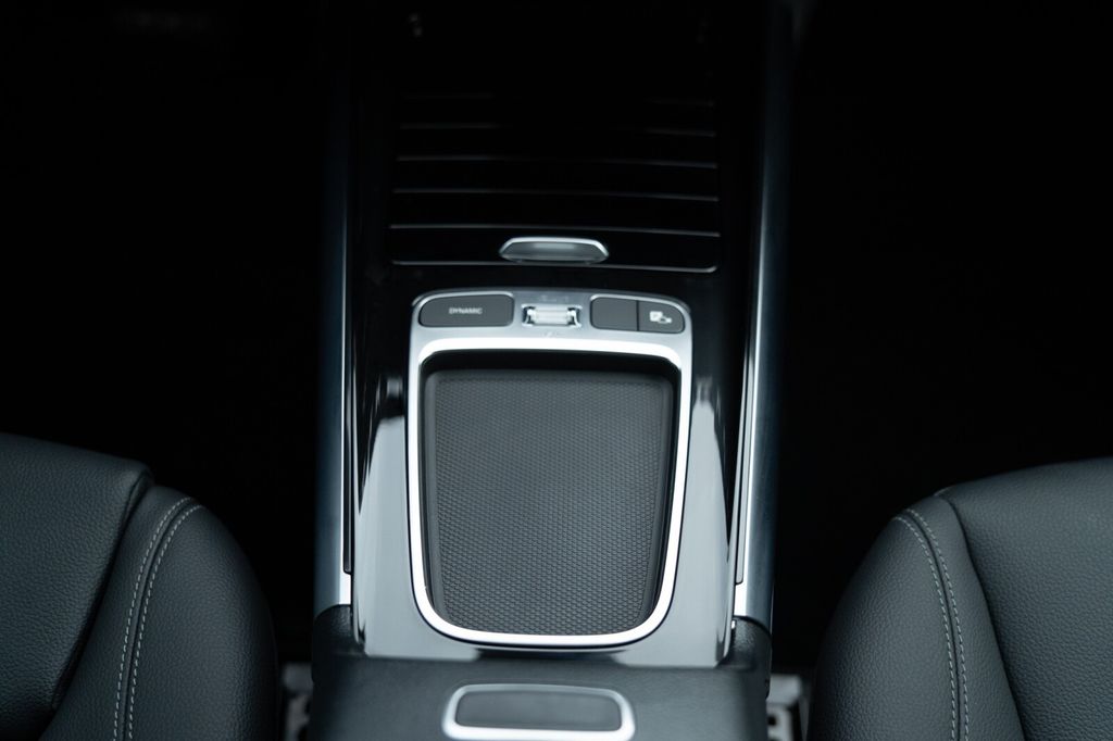 Mercedes-Benz B 200 2024