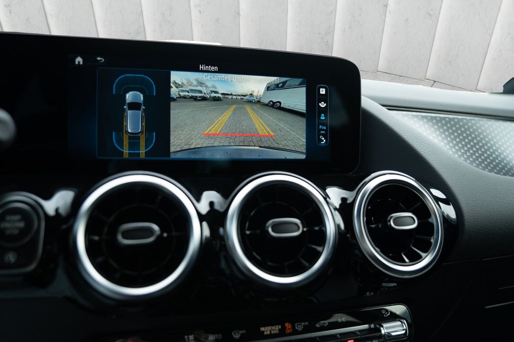 Mercedes-Benz B 200 2024