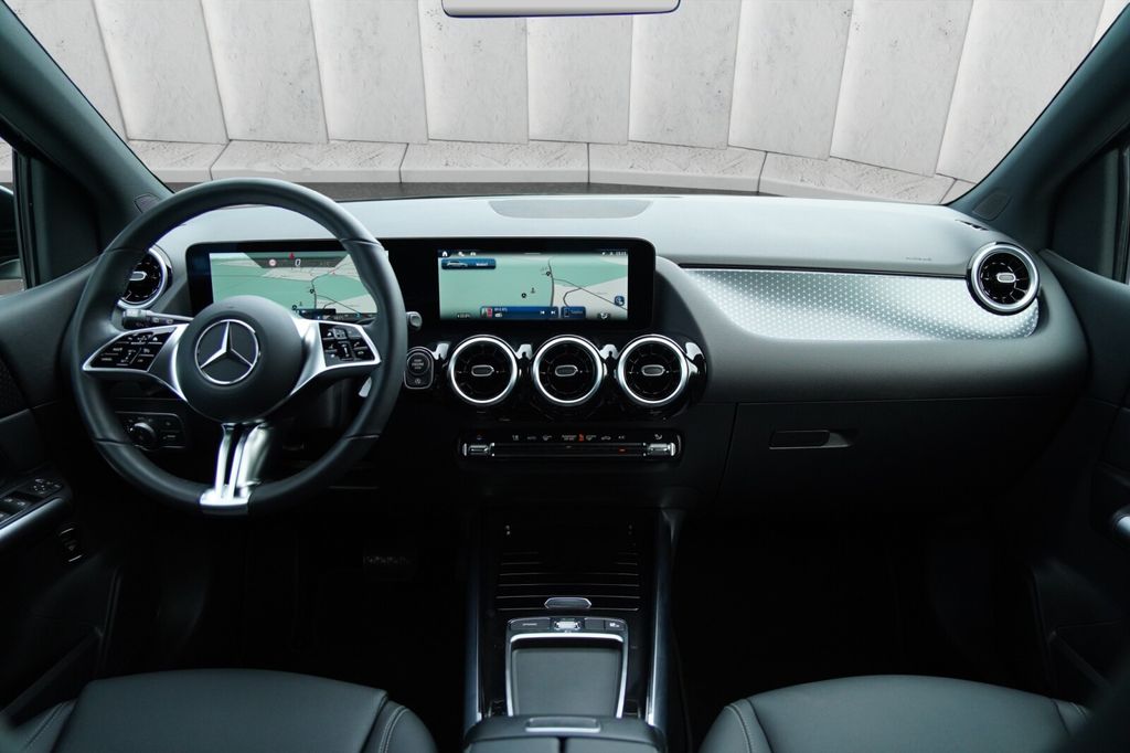 Mercedes-Benz B 200 2024